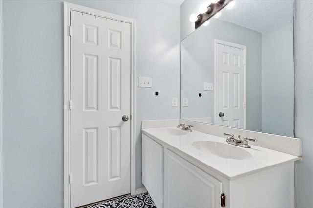 6025 Kimberly Court, Haltom City, TX 76137