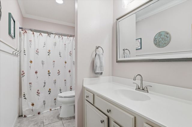 6025 Kimberly Court, Haltom City, TX 76137