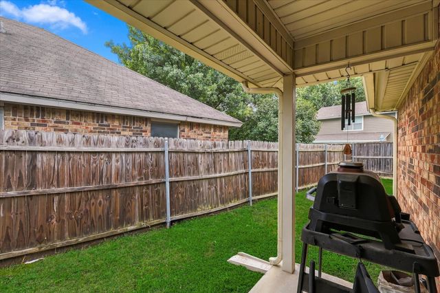 6025 Kimberly Court, Haltom City, TX 76137