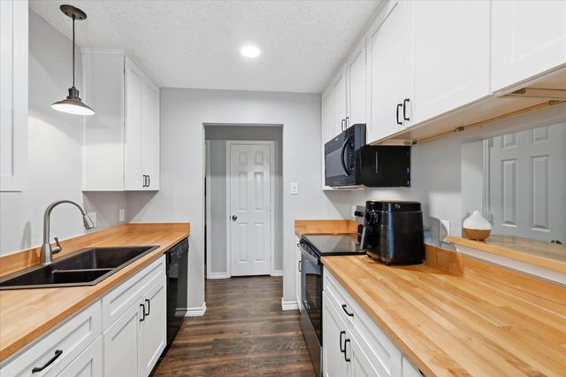 6025 Kimberly Court, Haltom City, TX 76137
