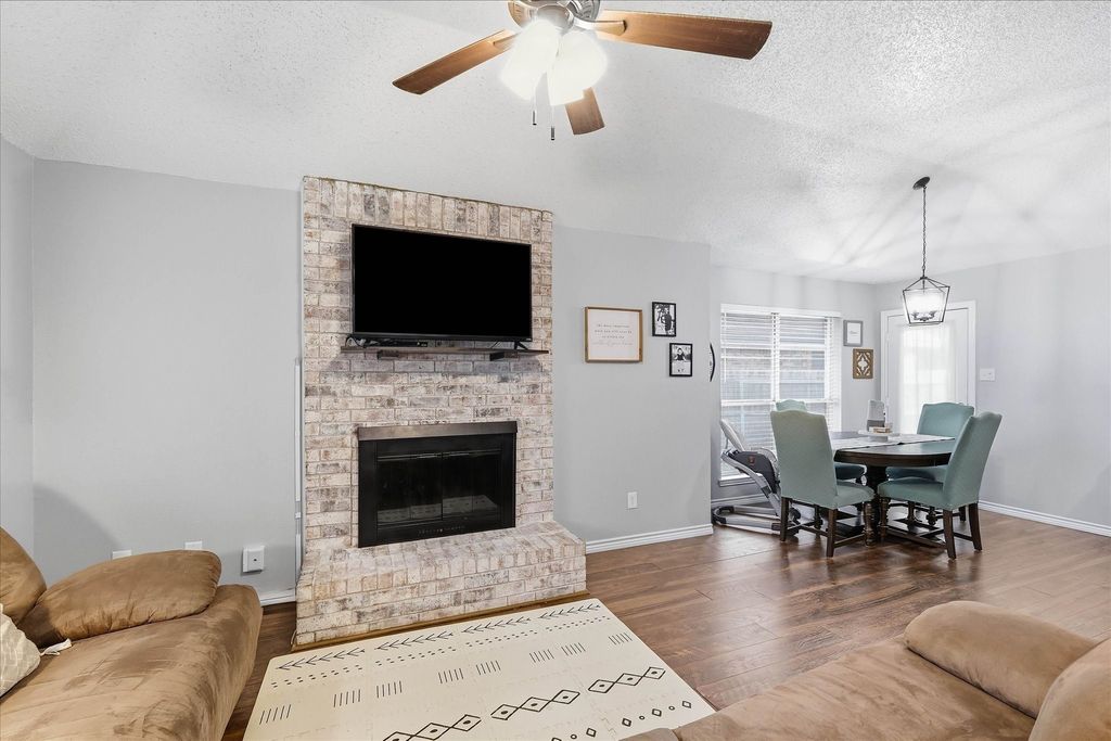 6025 Kimberly Court, Haltom City, TX 76137 — photo 2