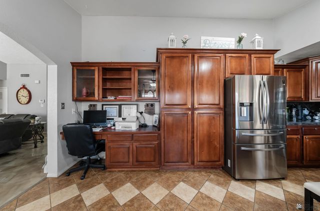 1348 S 37 Dr, Yuma, AZ 85364