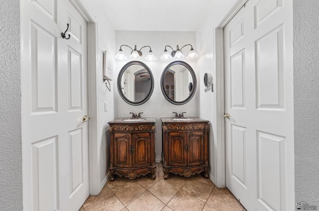 1348 S 37 Dr, Yuma, AZ 85364