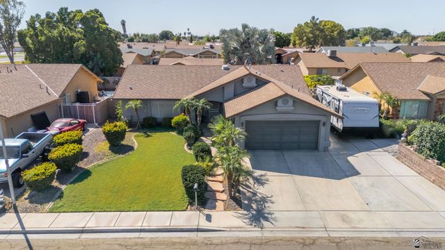 1348 S 37 Dr, Yuma, AZ 85364