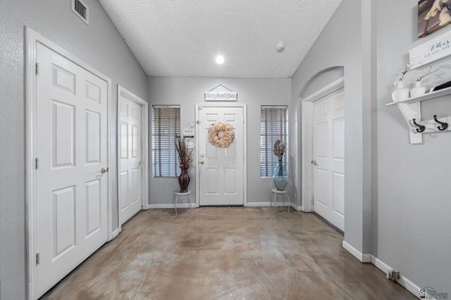 1348 S 37 Dr, Yuma, AZ 85364