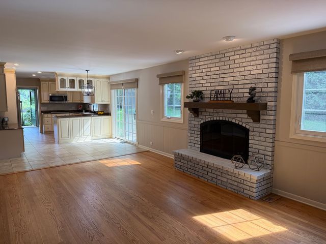 5 TIOGA Trail, Lake Barrington, IL 60010