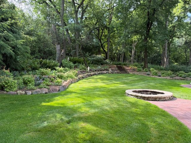 5 TIOGA Trail, Lake Barrington, IL 60010