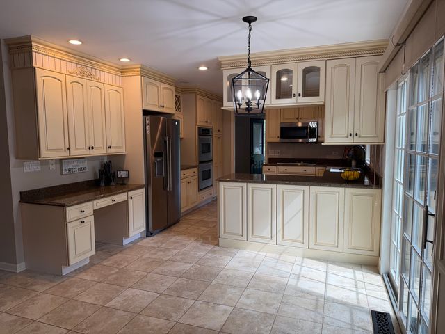 5 TIOGA Trail, Lake Barrington, IL 60010