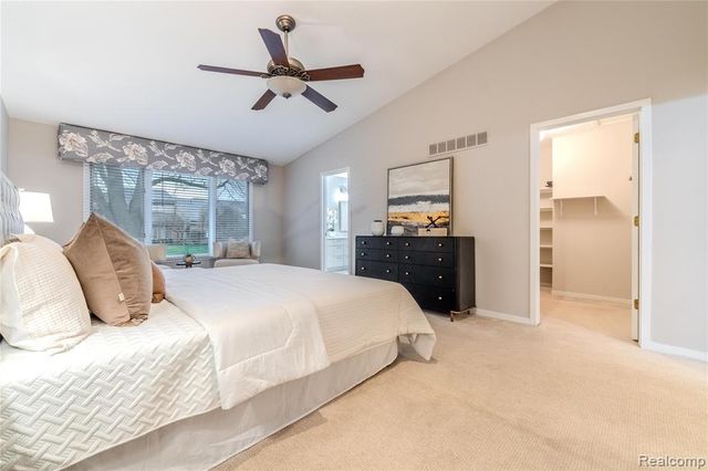 36713 Tanglewood Lane, Farmington Hills, MI 48331