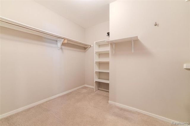 36713 Tanglewood Lane, Farmington Hills, MI 48331