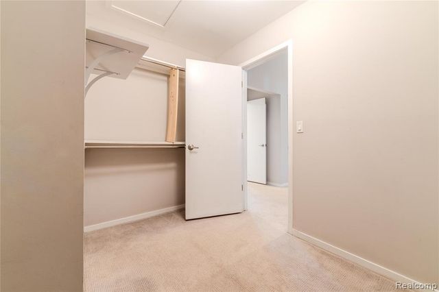 36713 Tanglewood Lane, Farmington Hills, MI 48331