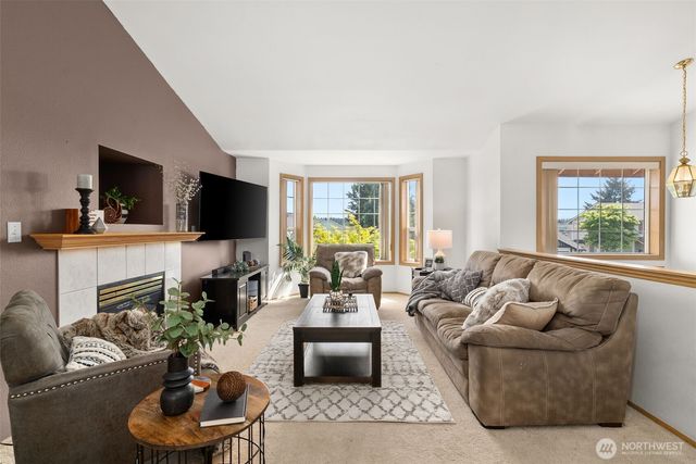 8425 201st Street E, Spanaway, WA 98387