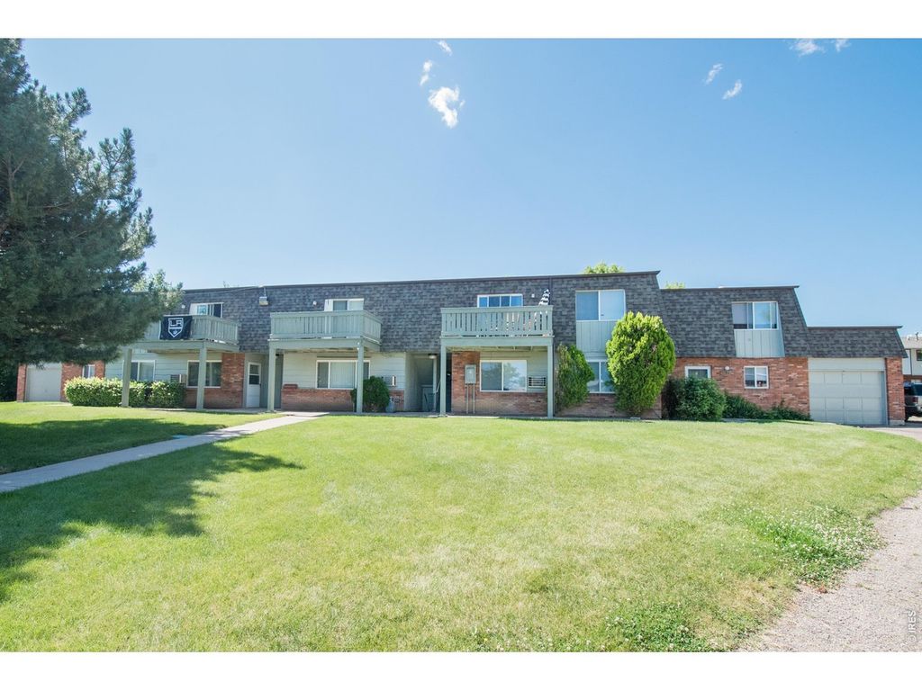 1720 Azalea Ct, Fort Collins, CO 80526