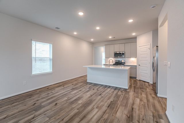 100 Ashe Juniper Way, Magnolia, TX 77354