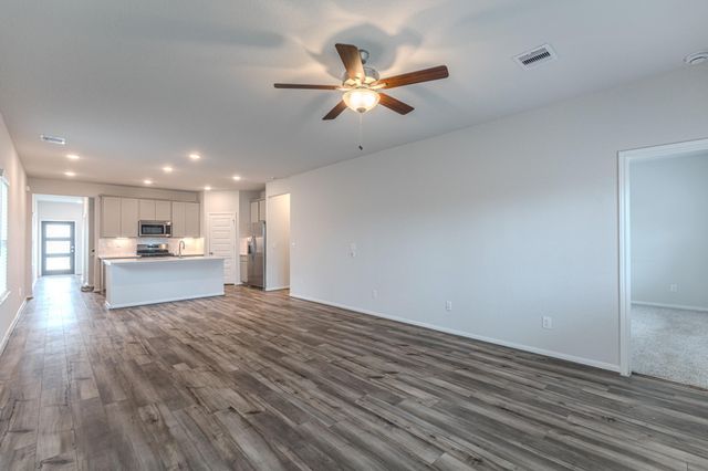 100 Ashe Juniper Way, Magnolia, TX 77354