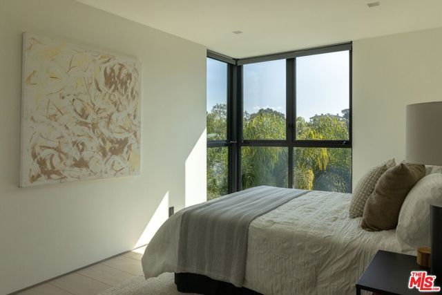 2635 Hargrave Drive, Los Angeles, CA 90068