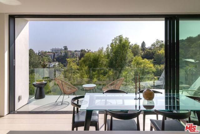 2635 Hargrave Drive, Los Angeles, CA 90068