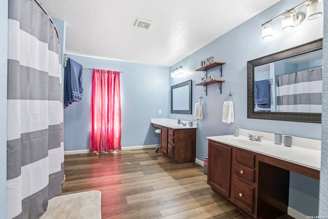 319 Shadbush St, San Antonio, TX 78245