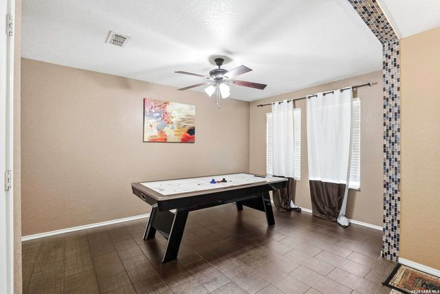 319 Shadbush St, San Antonio, TX 78245