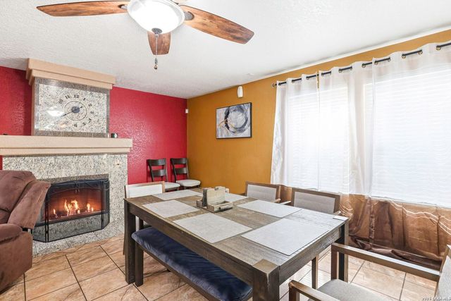 319 Shadbush St, San Antonio, TX 78245