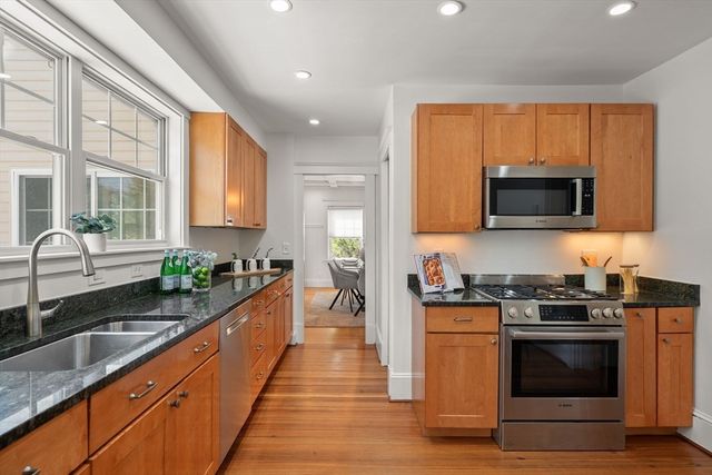41 Kilgore Ave, Medford, MA 02155
