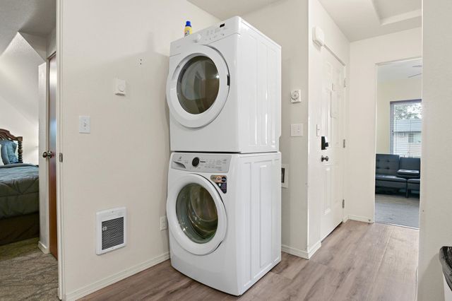 1702 W Dean Ave, Spokane, WA 99201