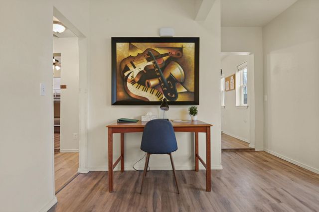 1702 W Dean Ave, Spokane, WA 99201