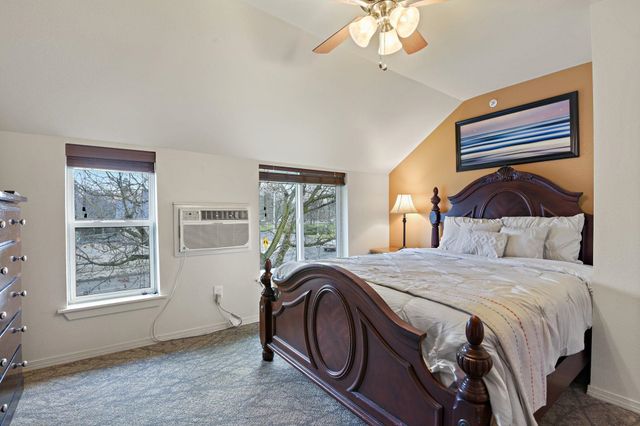 1702 W Dean Ave, Spokane, WA 99201