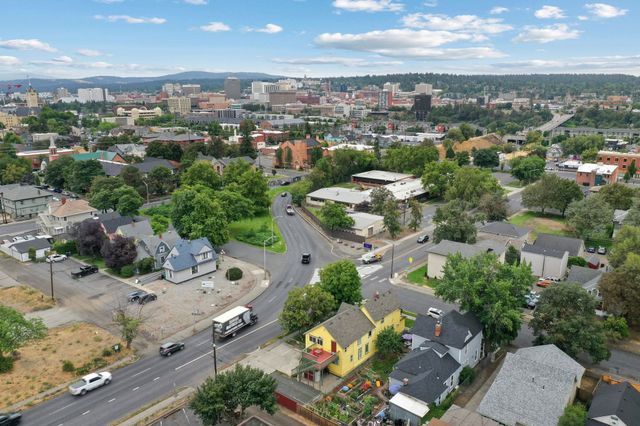 1702 W Dean Ave, Spokane, WA 99201