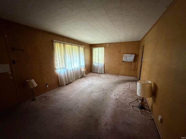 2101 Waggoner Avenue, Evansville, IN 47714
