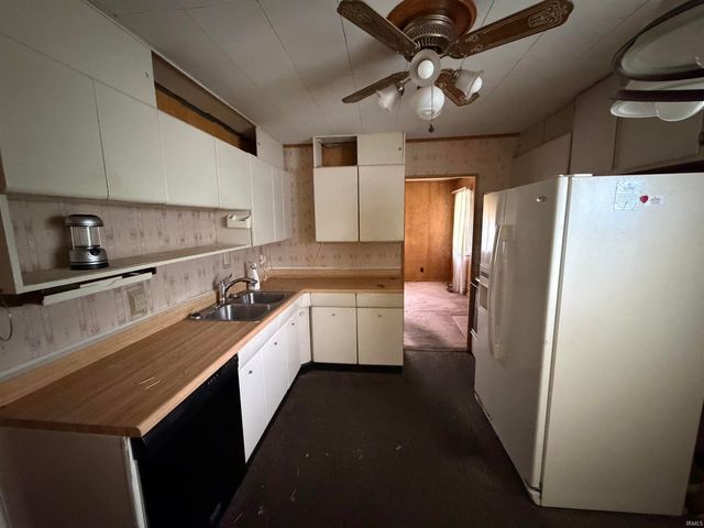 2101 Waggoner Avenue, Evansville, IN 47714