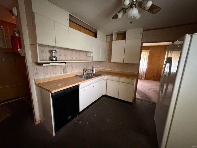 2101 Waggoner Avenue, Evansville, IN 47714