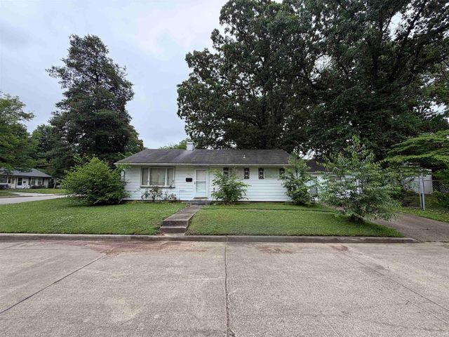 2101 Waggoner Avenue, Evansville, IN 47714