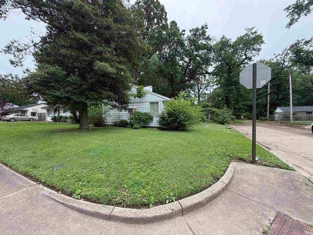 2101 Waggoner Avenue, Evansville, IN 47714