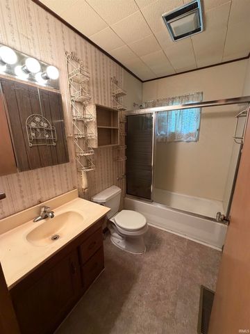 2101 Waggoner Avenue, Evansville, IN 47714