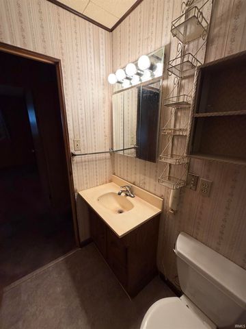 2101 Waggoner Avenue, Evansville, IN 47714