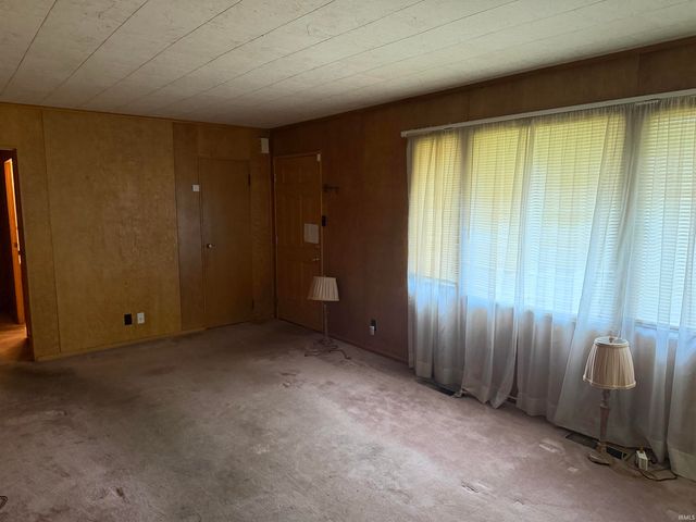2101 Waggoner Avenue, Evansville, IN 47714