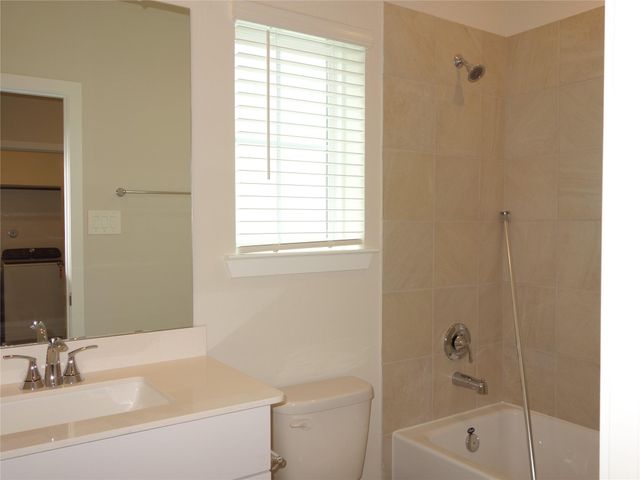 701 Sand Dollar Drive, Kemah, TX 77565
