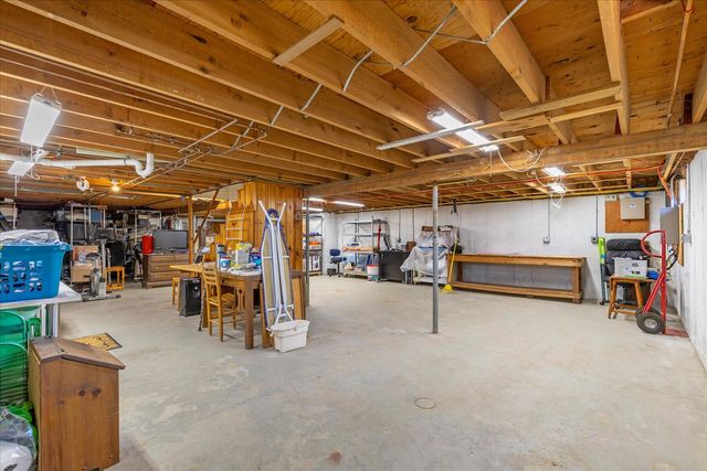 8 Captain Percival Road, South Yarmouth, MA 02664