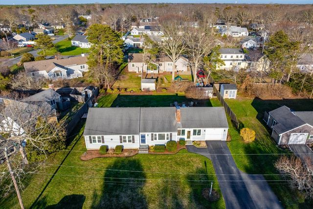 8 Captain Percival Road, South Yarmouth, MA 02664