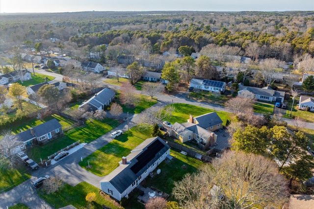 8 Captain Percival Road, South Yarmouth, MA 02664