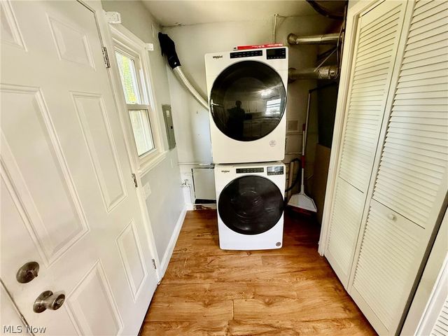 2319 Hillside Street, Cuyahoga Falls, OH 44221