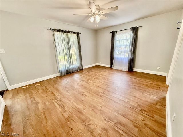 2319 Hillside Street, Cuyahoga Falls, OH 44221