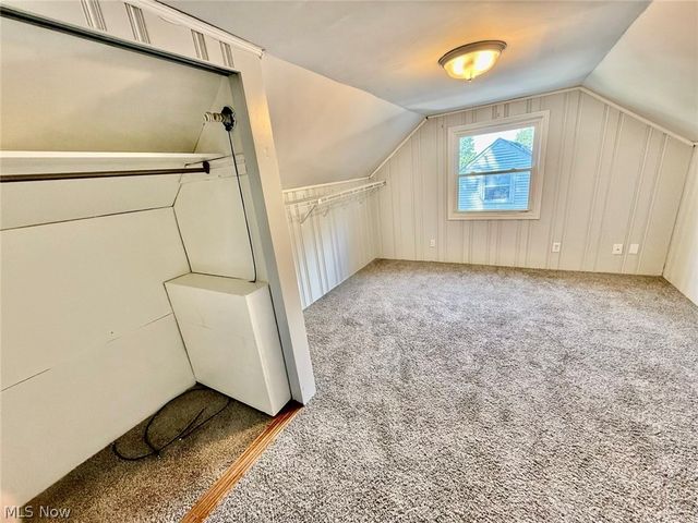 2319 Hillside Street, Cuyahoga Falls, OH 44221