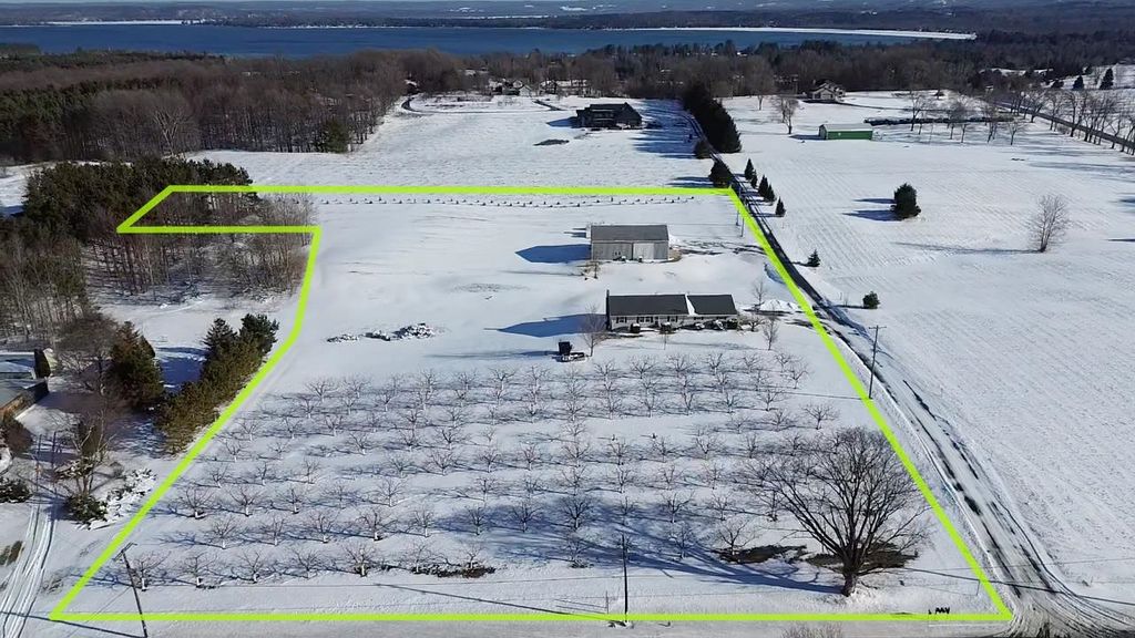 8392 Monarch Lane, Whitewater Twp, MI 49690