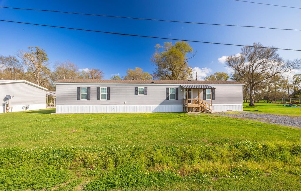 188 D. Dupre St., Houma, LA 70364