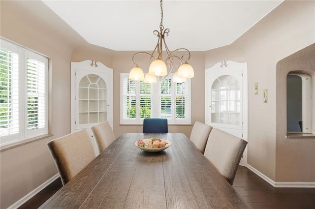 24 Peach Orchard Road, Oakwood, OH 45419