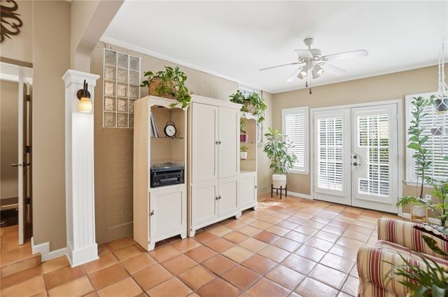 24 Peach Orchard Road, Oakwood, OH 45419
