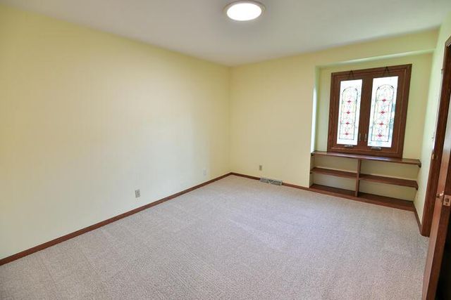 5729 Evarit DRIVE, Mount Pleasant, WI 53406