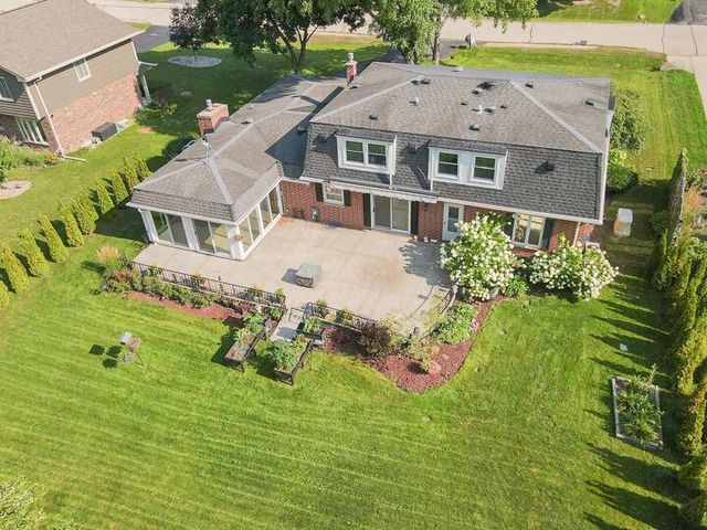 5729 Evarit DRIVE, Mount Pleasant, WI 53406